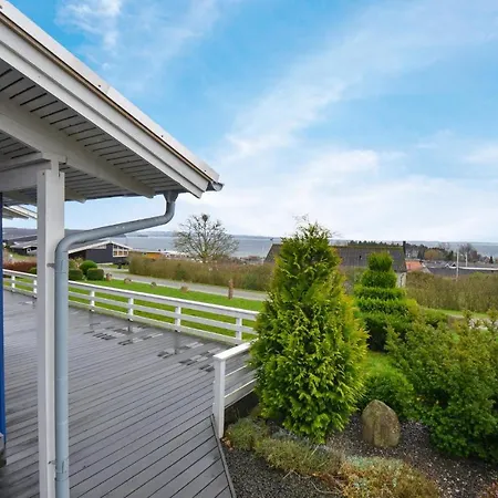 Stunning In W/ Wifi And 3 Bedrooms *