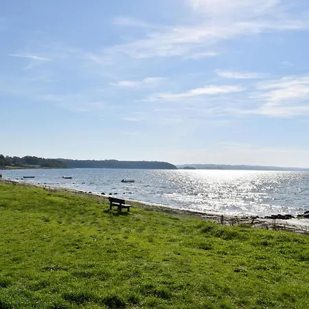 Stunning In W/ Wifi And 3 Bedrooms * Rønde