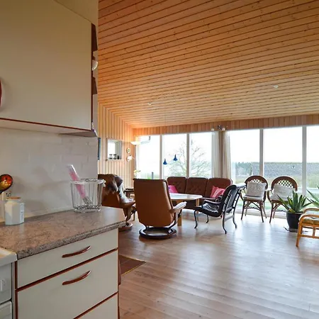 Stunning In W/ Wifi And 3 Bedrooms Feriehus *